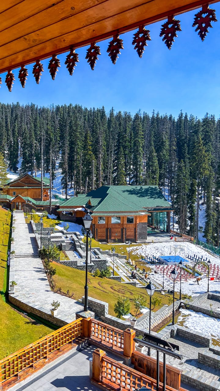 Romantic Escape to Kashmir